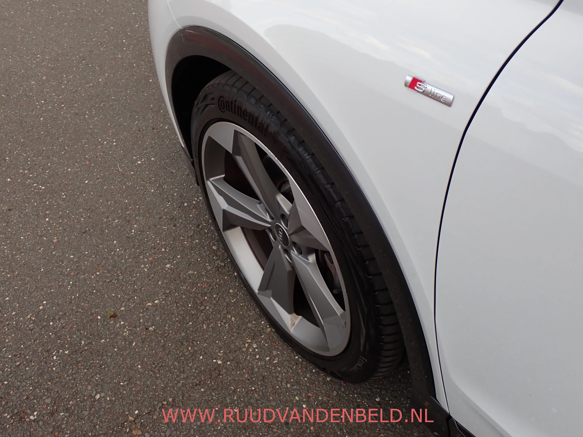 Hoofdafbeelding Audi Q4 e-tron