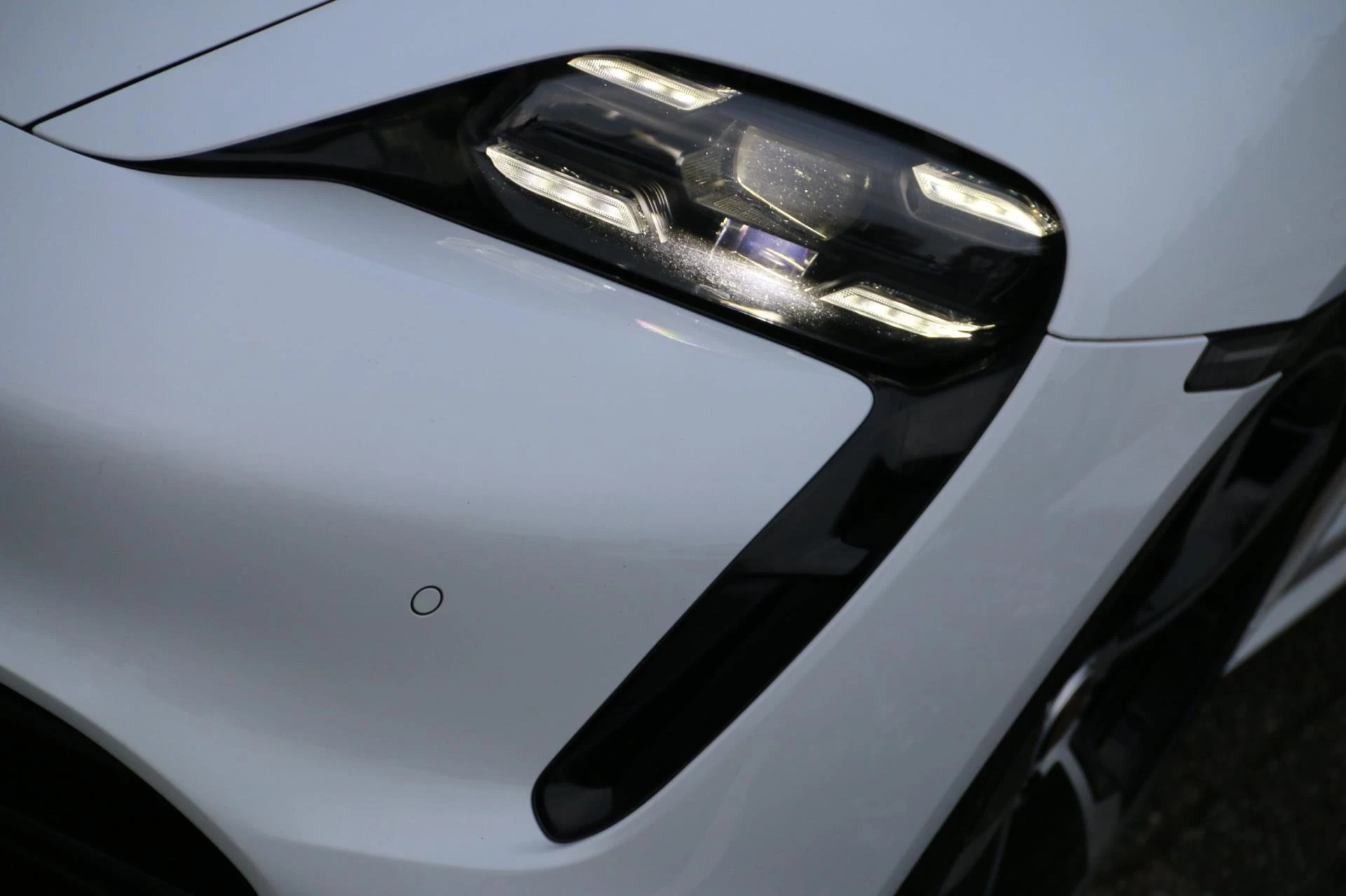 Hoofdafbeelding Porsche Taycan