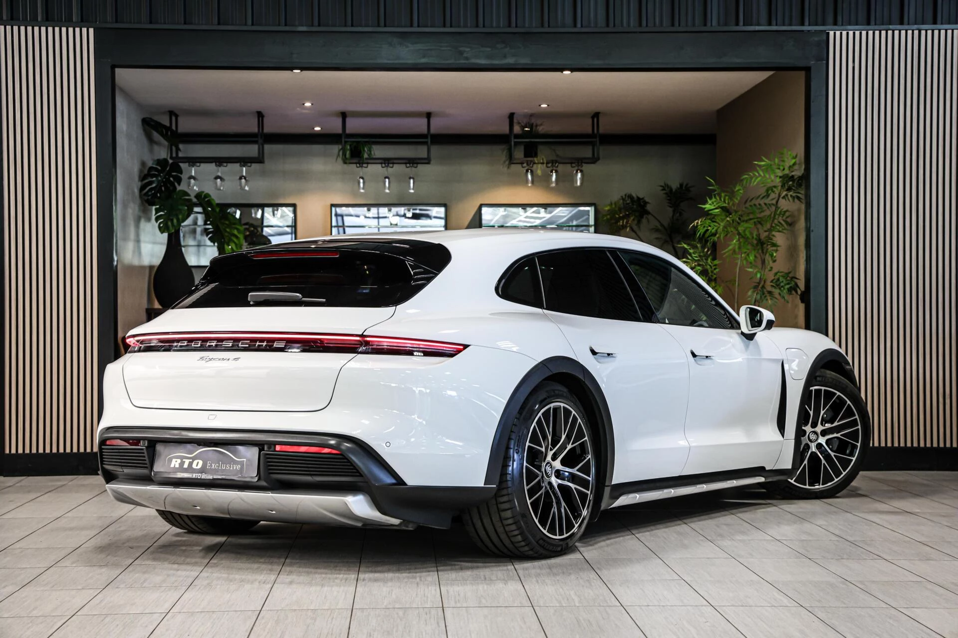 Hoofdafbeelding Porsche Taycan