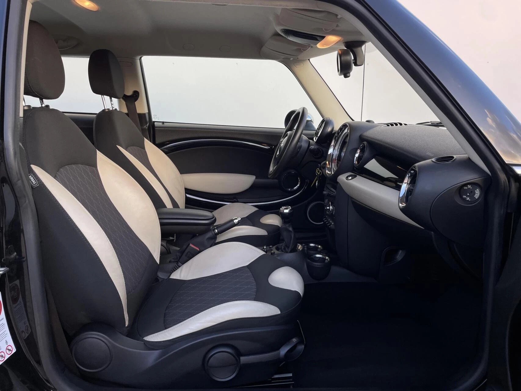 Hoofdafbeelding MINI One