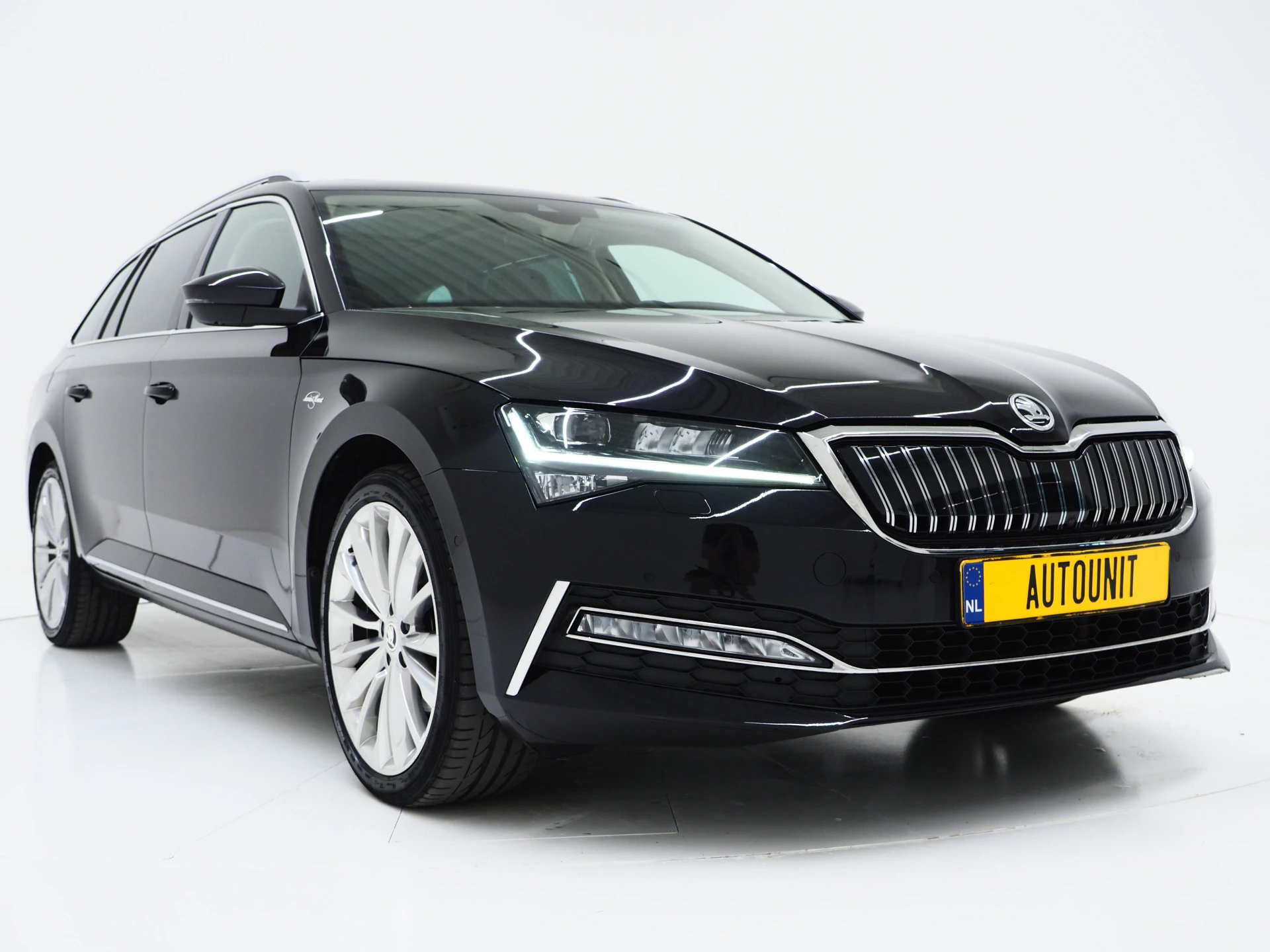 Hoofdafbeelding Škoda Superb