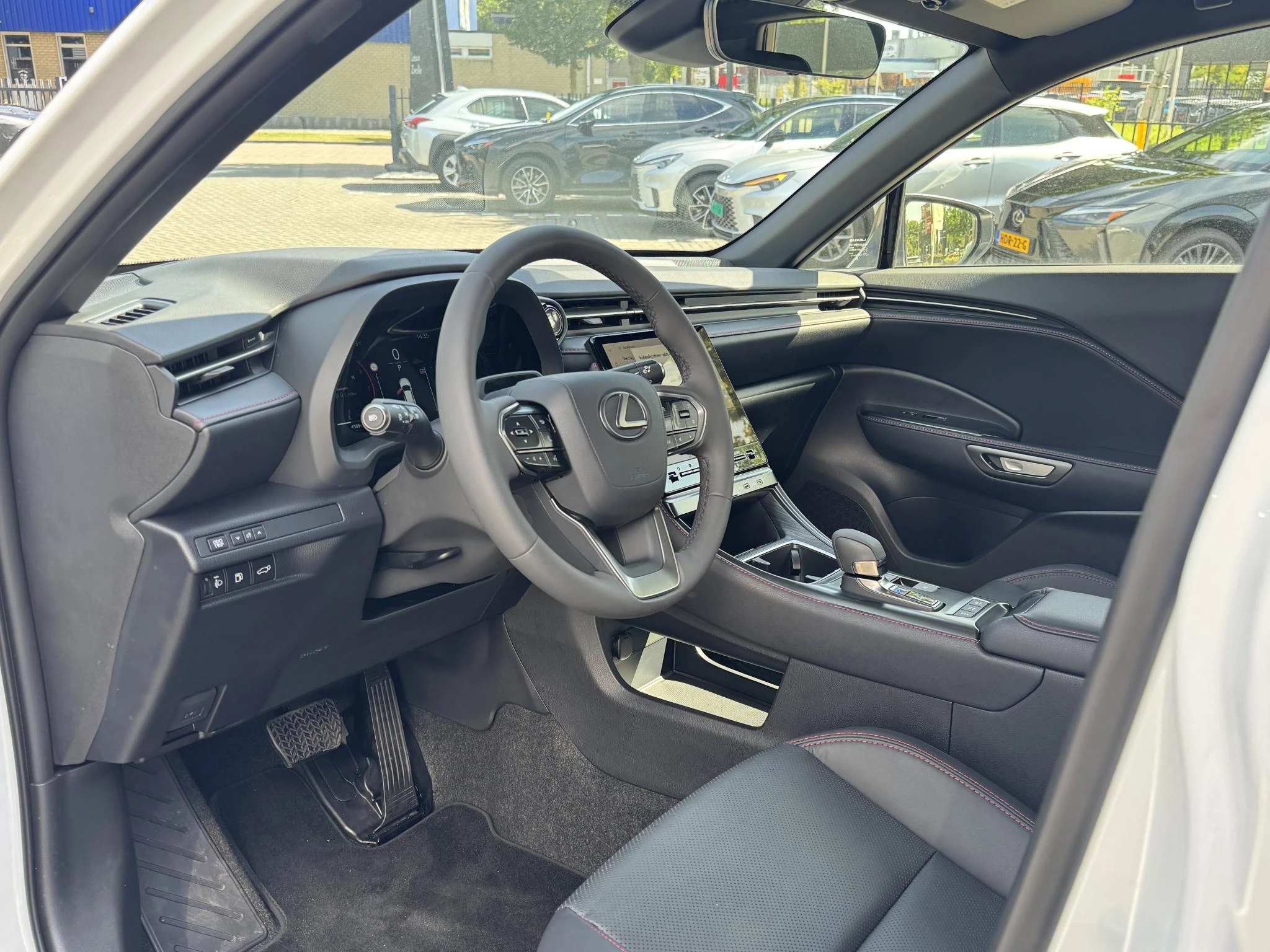 Hoofdafbeelding Lexus LBX