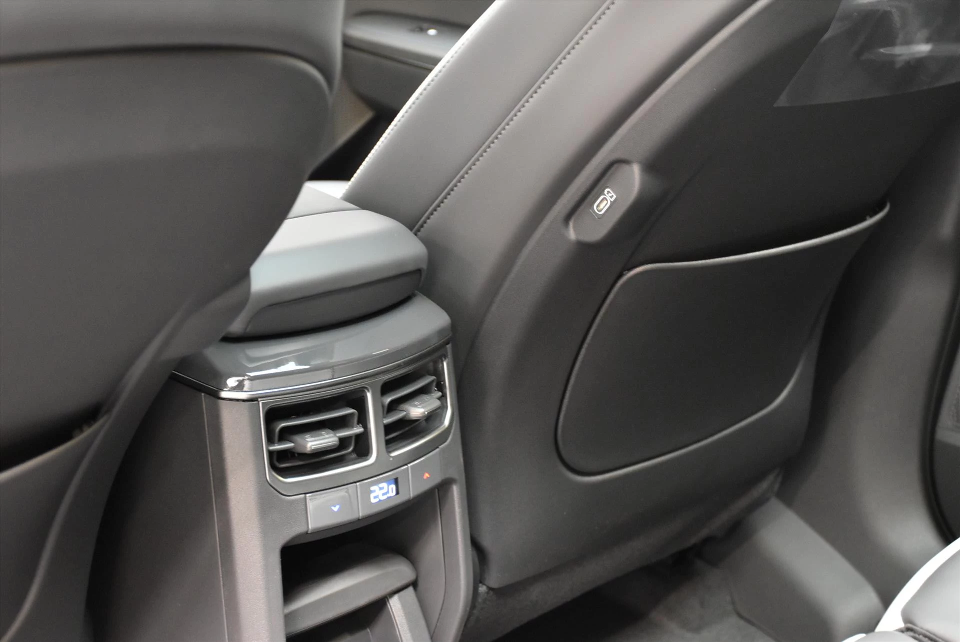 Hoofdafbeelding Kia EV5