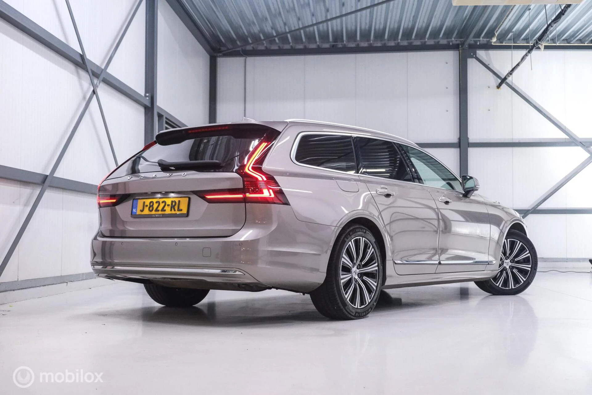 Hoofdafbeelding Volvo V90