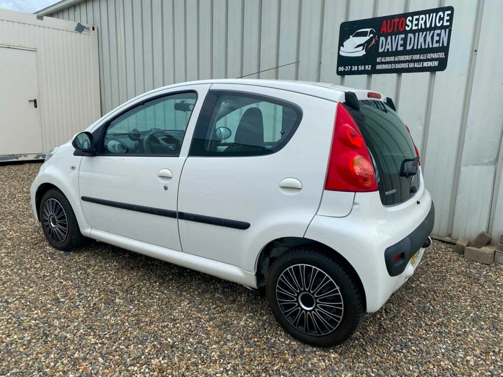 Hoofdafbeelding Peugeot 107