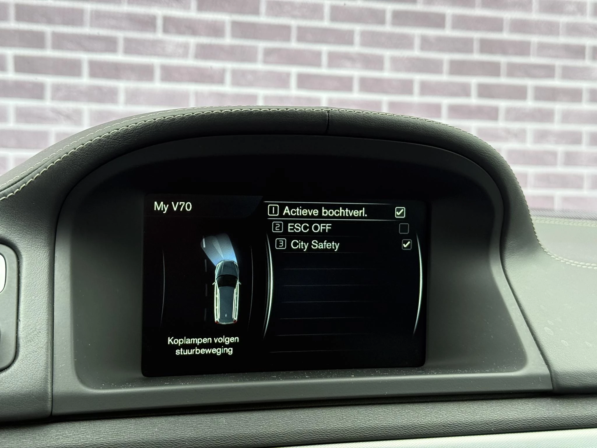 Hoofdafbeelding Volvo V70