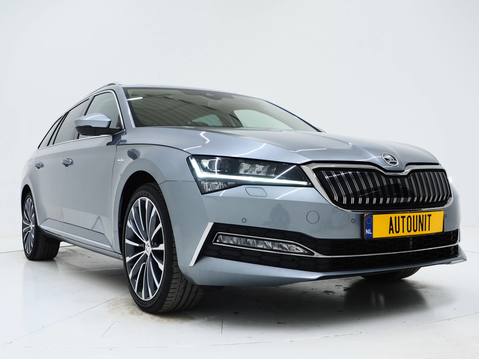 Hoofdafbeelding Škoda Superb