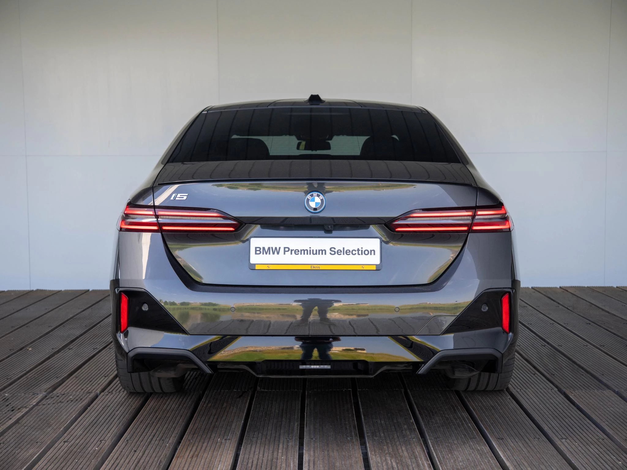 Hoofdafbeelding BMW i5