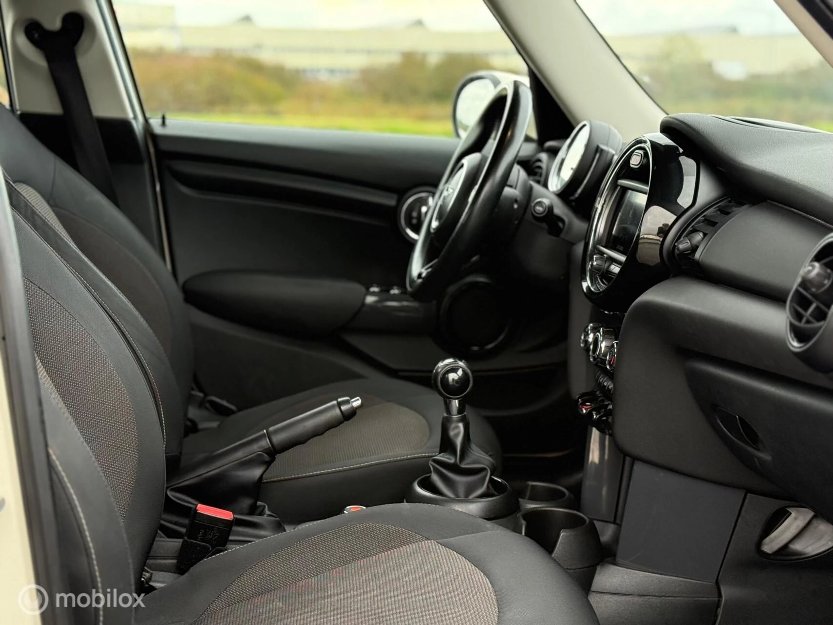 Hoofdafbeelding MINI One