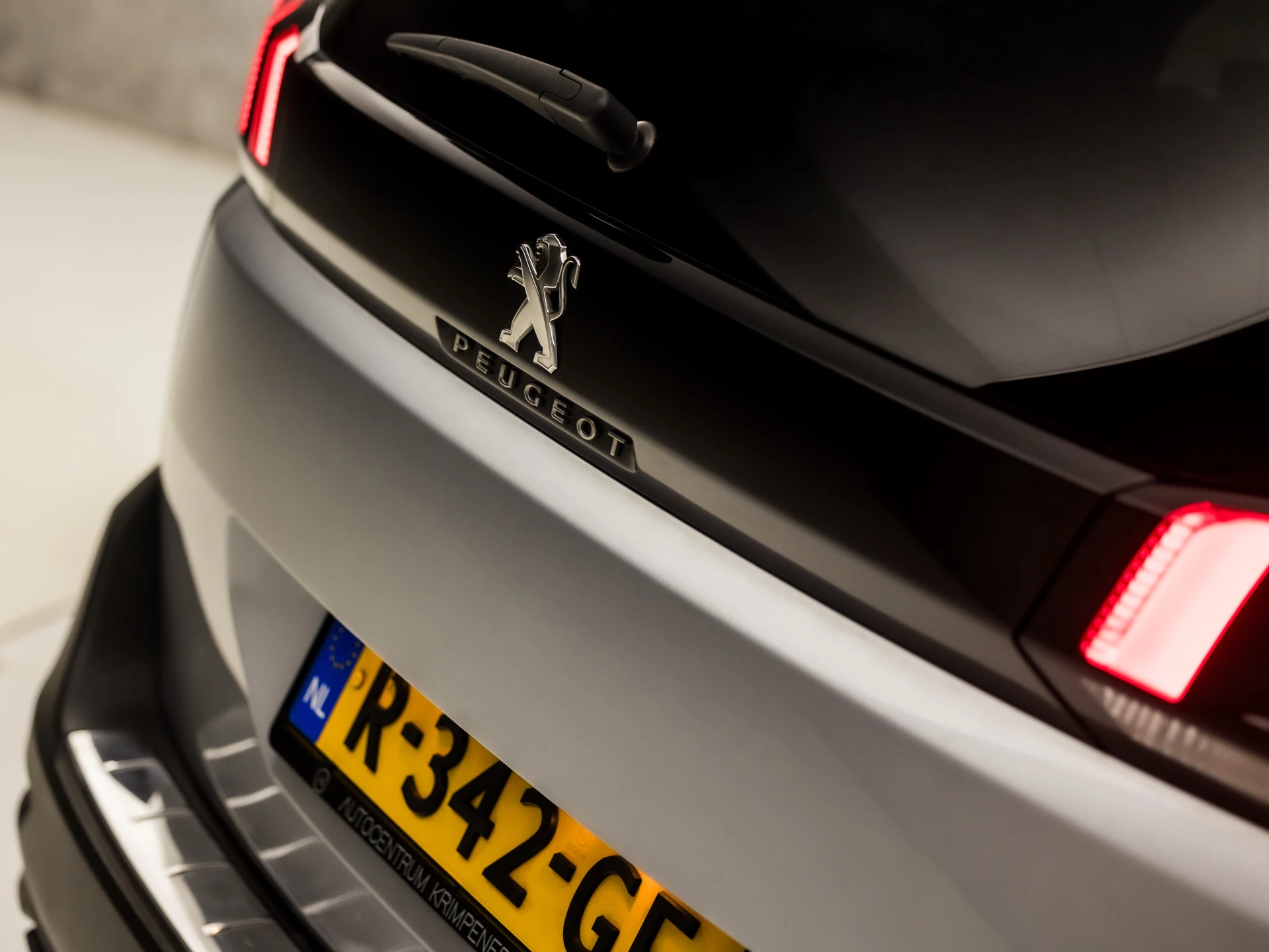 Hoofdafbeelding Peugeot 5008