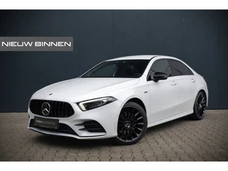 Mercedes-Benz A-Klasse 180 Business Solution AMG | Stoelverwarming | Camera | Ambiance Verlichting | Keyless | Apple Carplay | Navigatie | Cruise Control |
