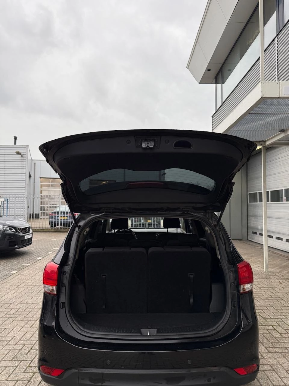 Hoofdafbeelding Kia Carens