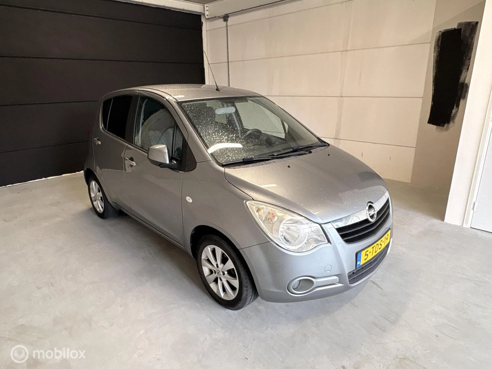 Hoofdafbeelding Opel Agila