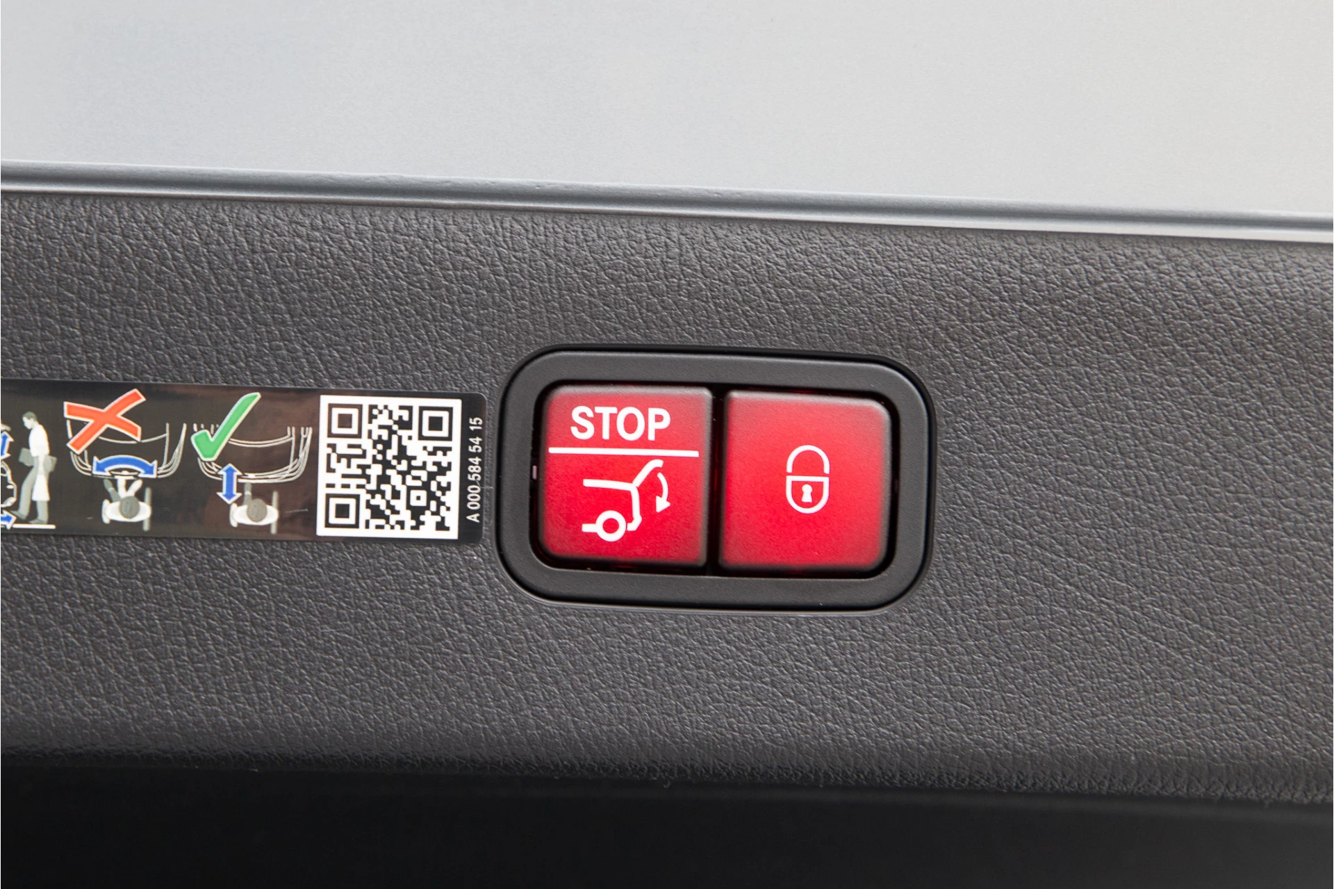 Hoofdafbeelding Mercedes-Benz EQS