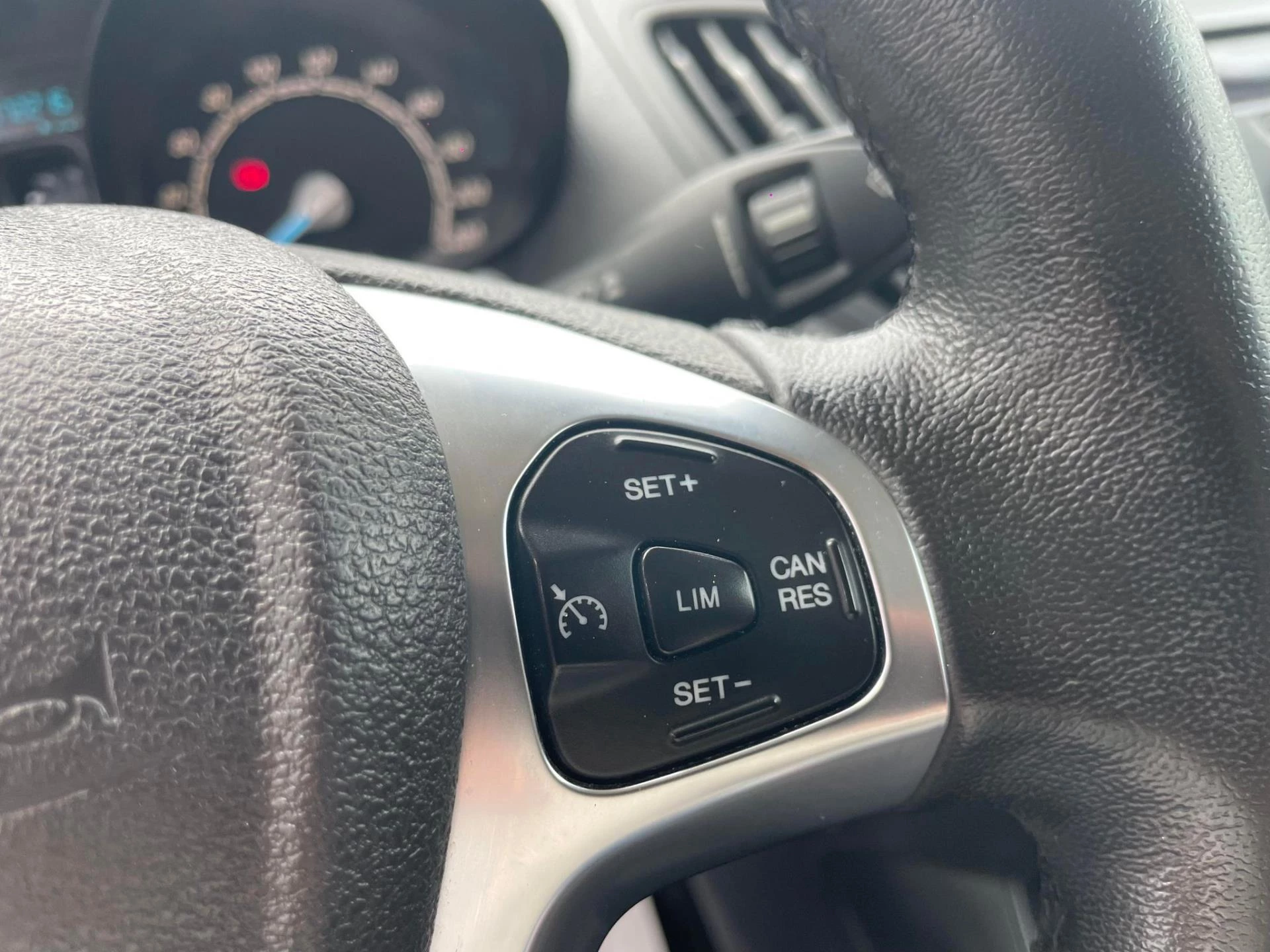 Hoofdafbeelding Ford Transit Courier