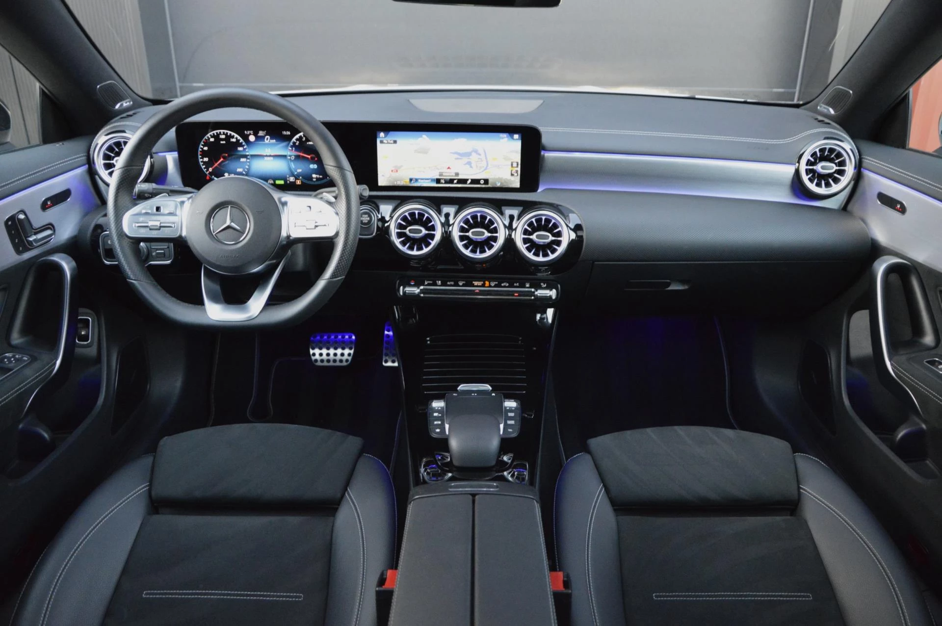 Hoofdafbeelding Mercedes-Benz CLA