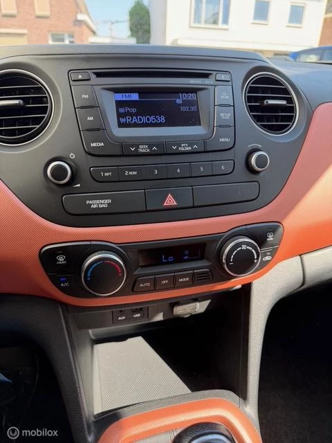 Hoofdafbeelding Hyundai i10