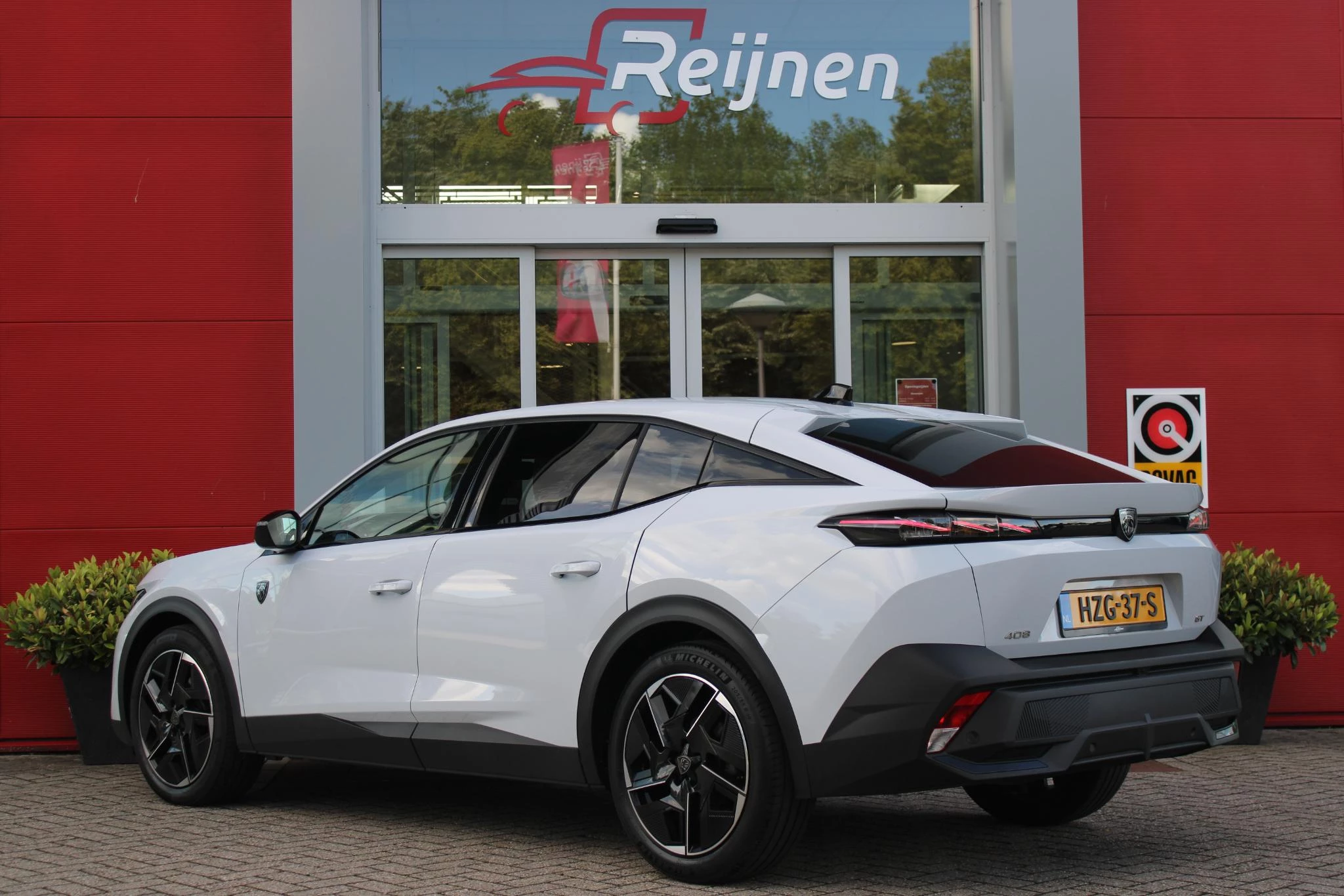 Hoofdafbeelding Peugeot 408