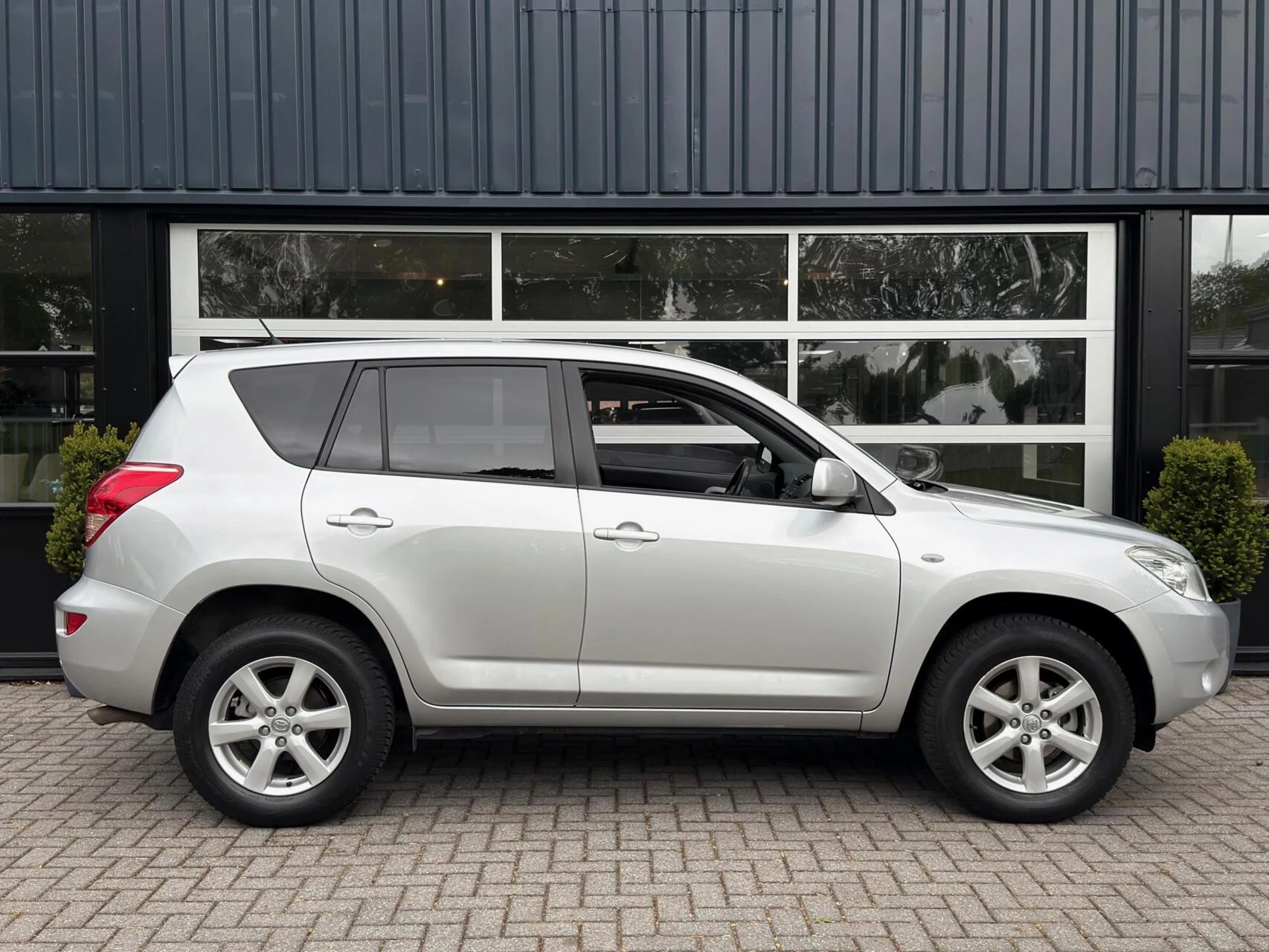 Hoofdafbeelding Toyota RAV4