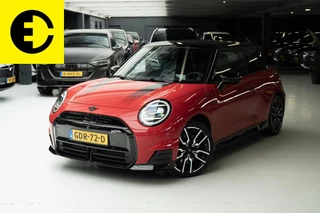 Hoofdafbeelding MINI Cooper Mini Mini Cooper E John Cooper Works M 40.7 kWh | SOH 97,2% | H&K audio | Pano
