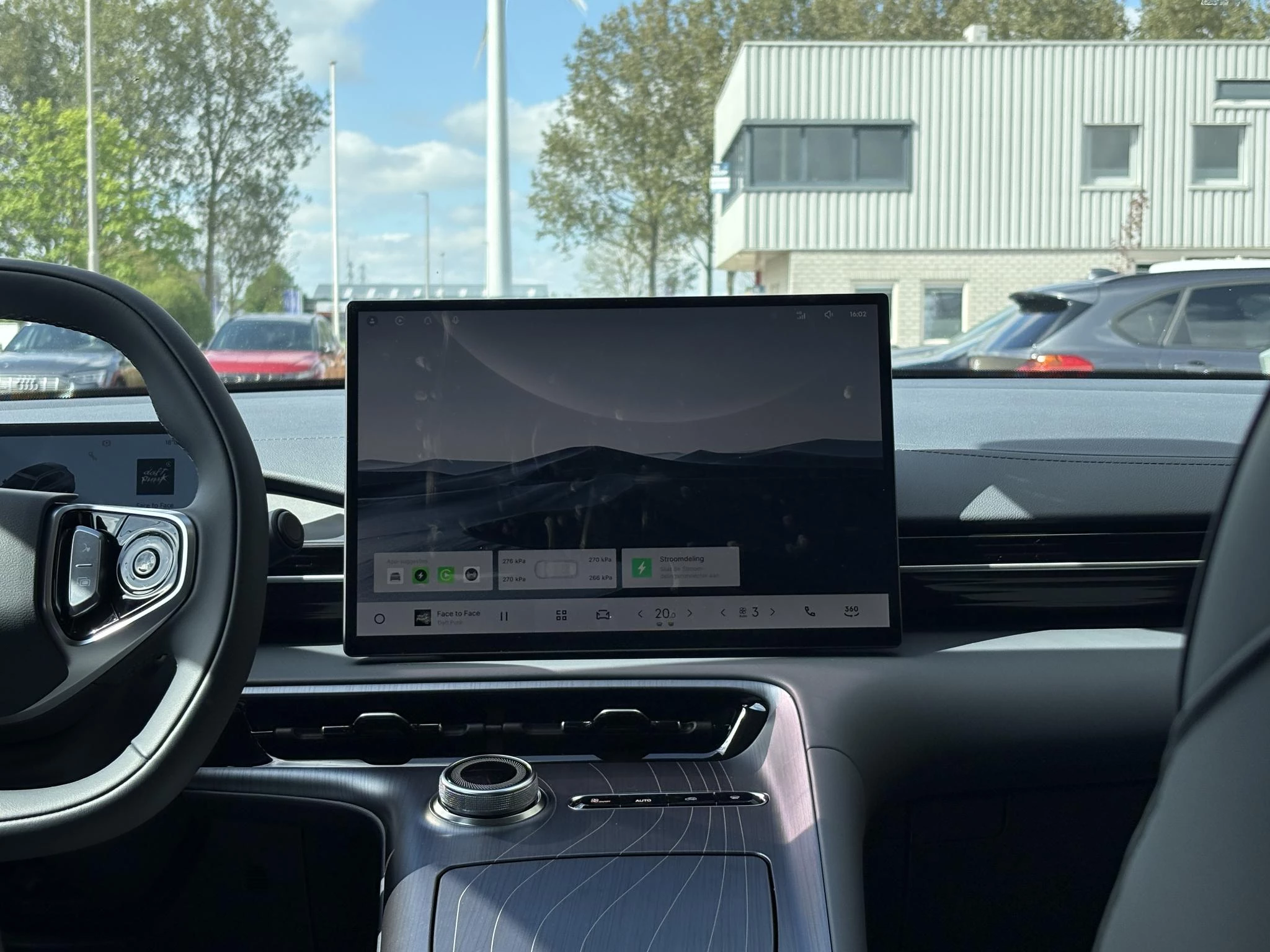 Hoofdafbeelding Geely E5