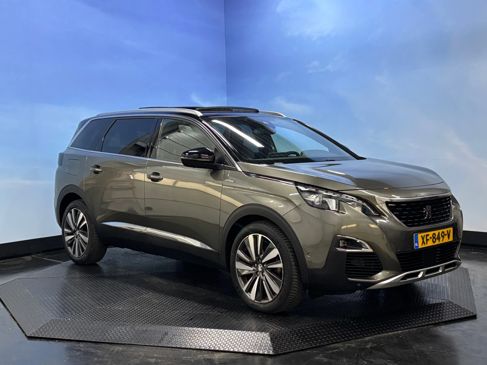 Hoofdafbeelding Peugeot 5008
