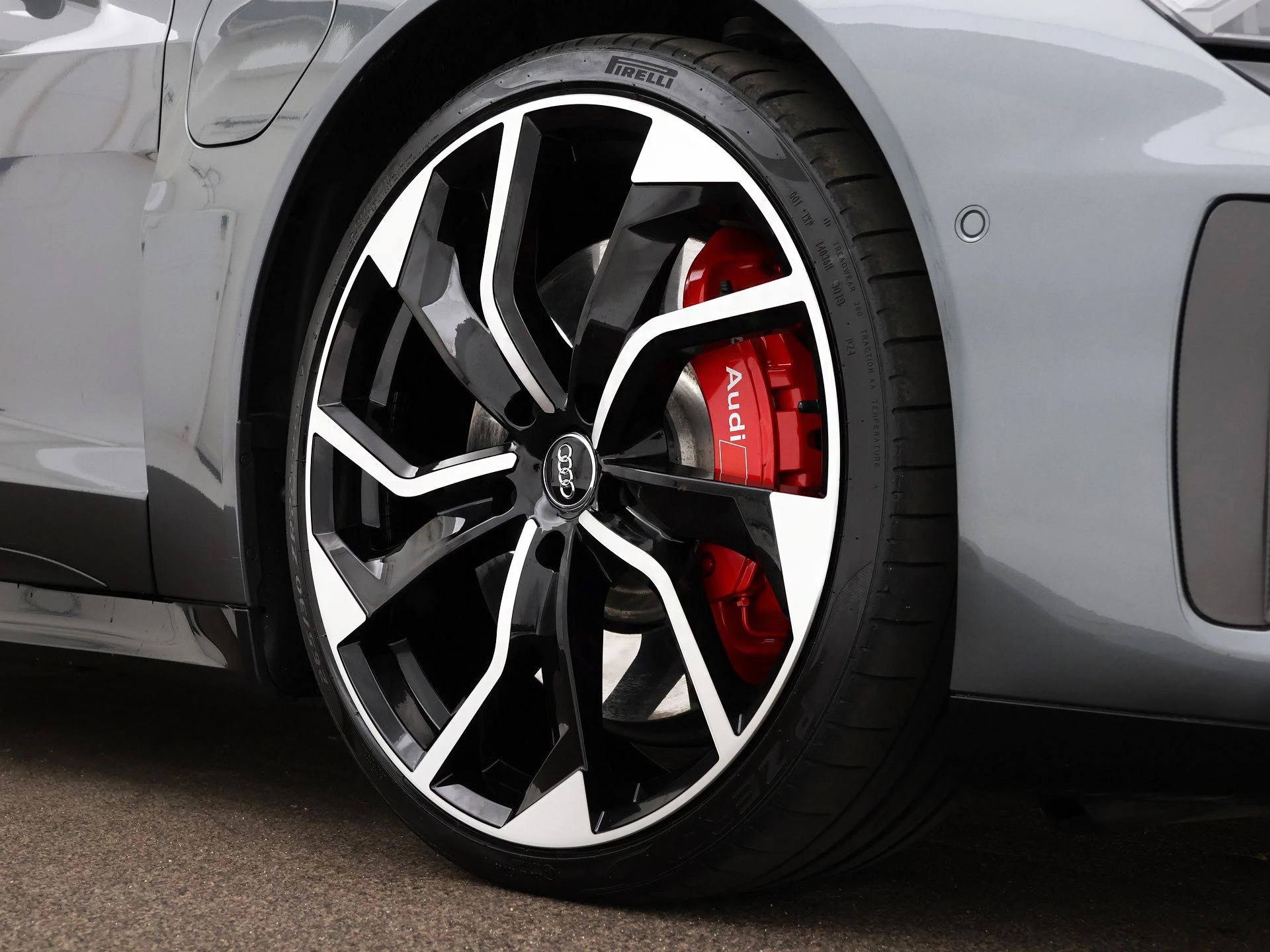 Hoofdafbeelding Audi e-tron GT