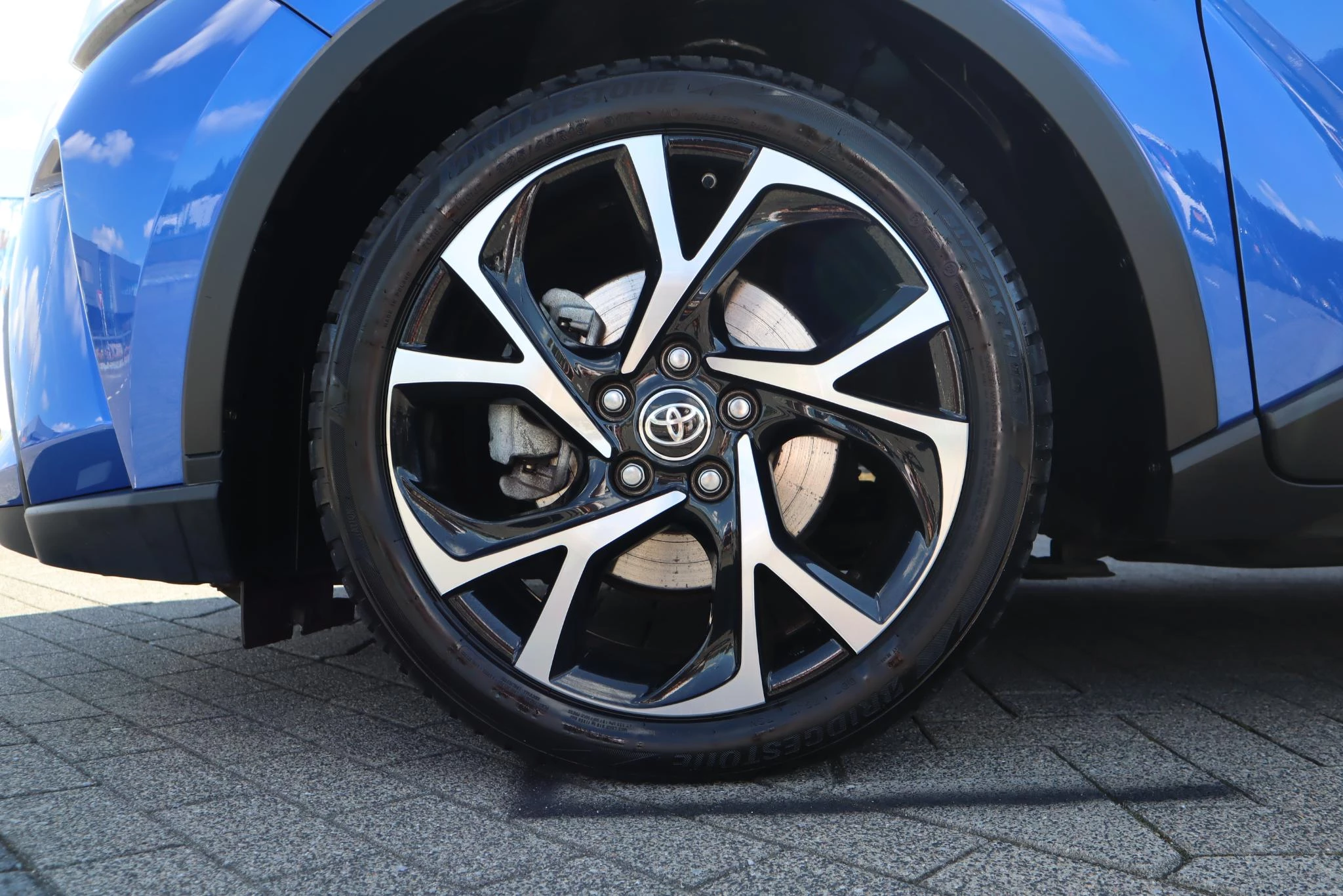 Hoofdafbeelding Toyota C-HR