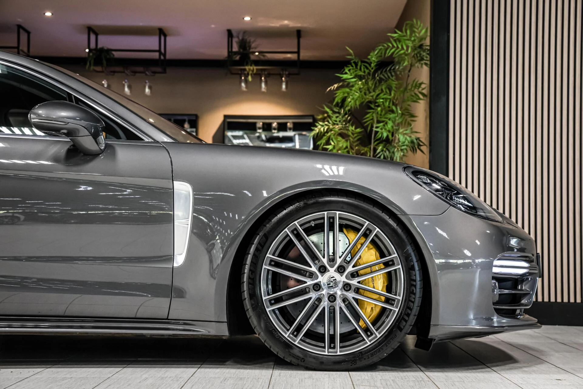 Hoofdafbeelding Porsche Panamera