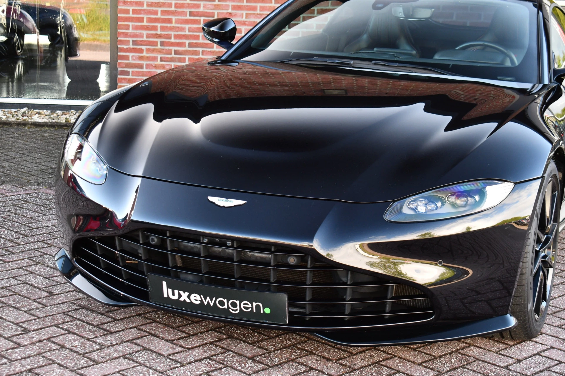Hoofdafbeelding Aston Martin V8 Vantage