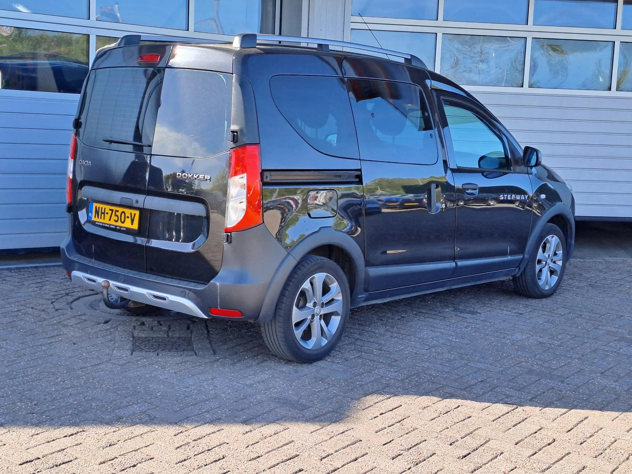 Hoofdafbeelding Dacia Dokker