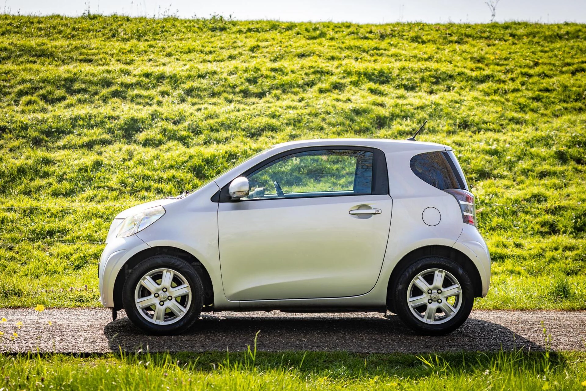 Hoofdafbeelding Toyota iQ