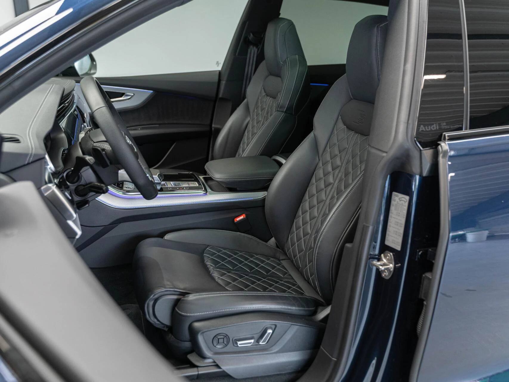 Hoofdafbeelding Audi Q8