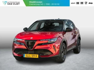 Hoofdafbeelding Alfa Romeo Junior Alfa Romeo Junior Elettrica Speciale 54 kWh | Pack Techno | Clima | Camera | Carplay | Adapt Cruise | Stoelverw. | Bicolore
