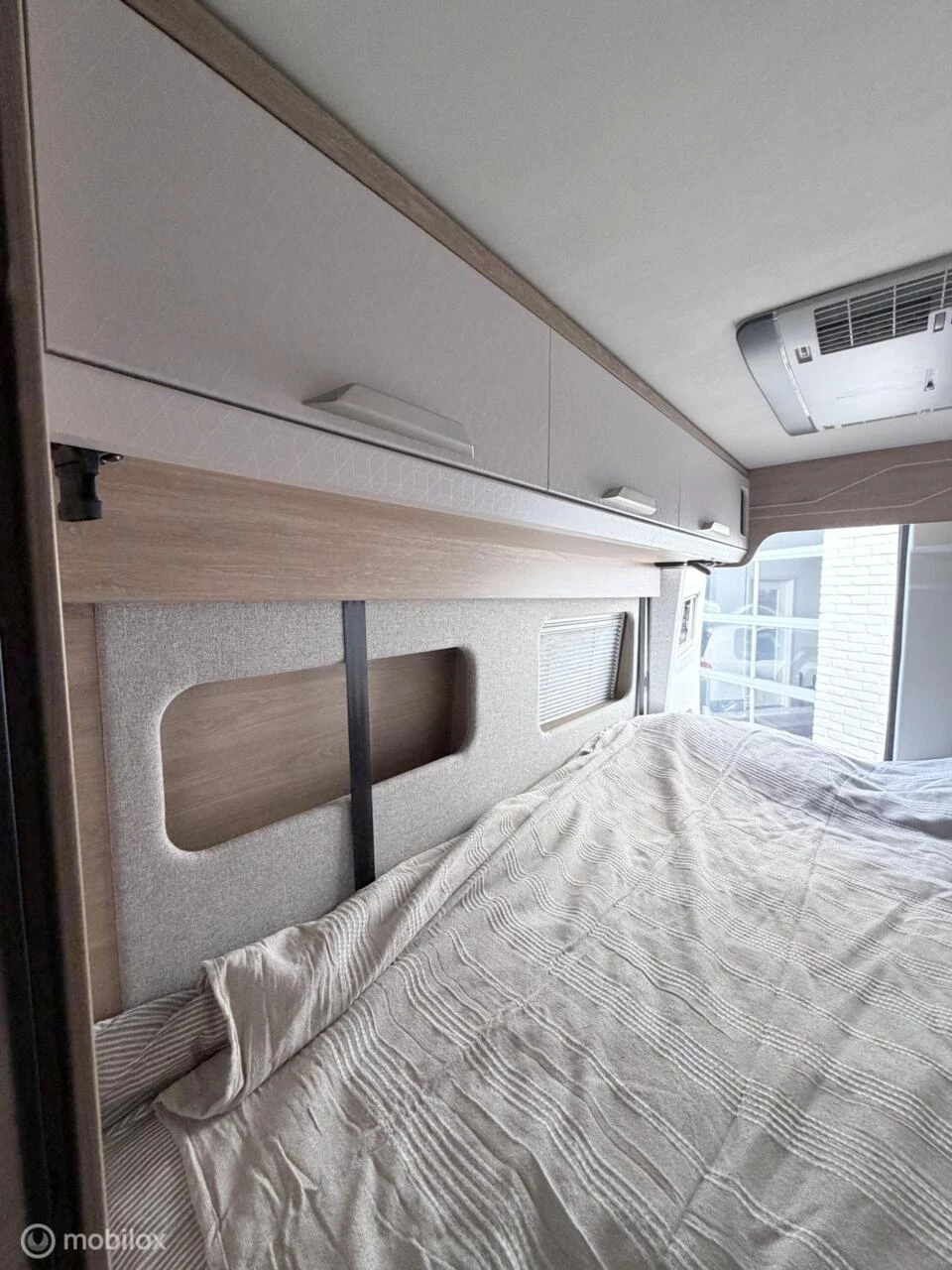 Hoofdafbeelding Knaus TGE 3.180