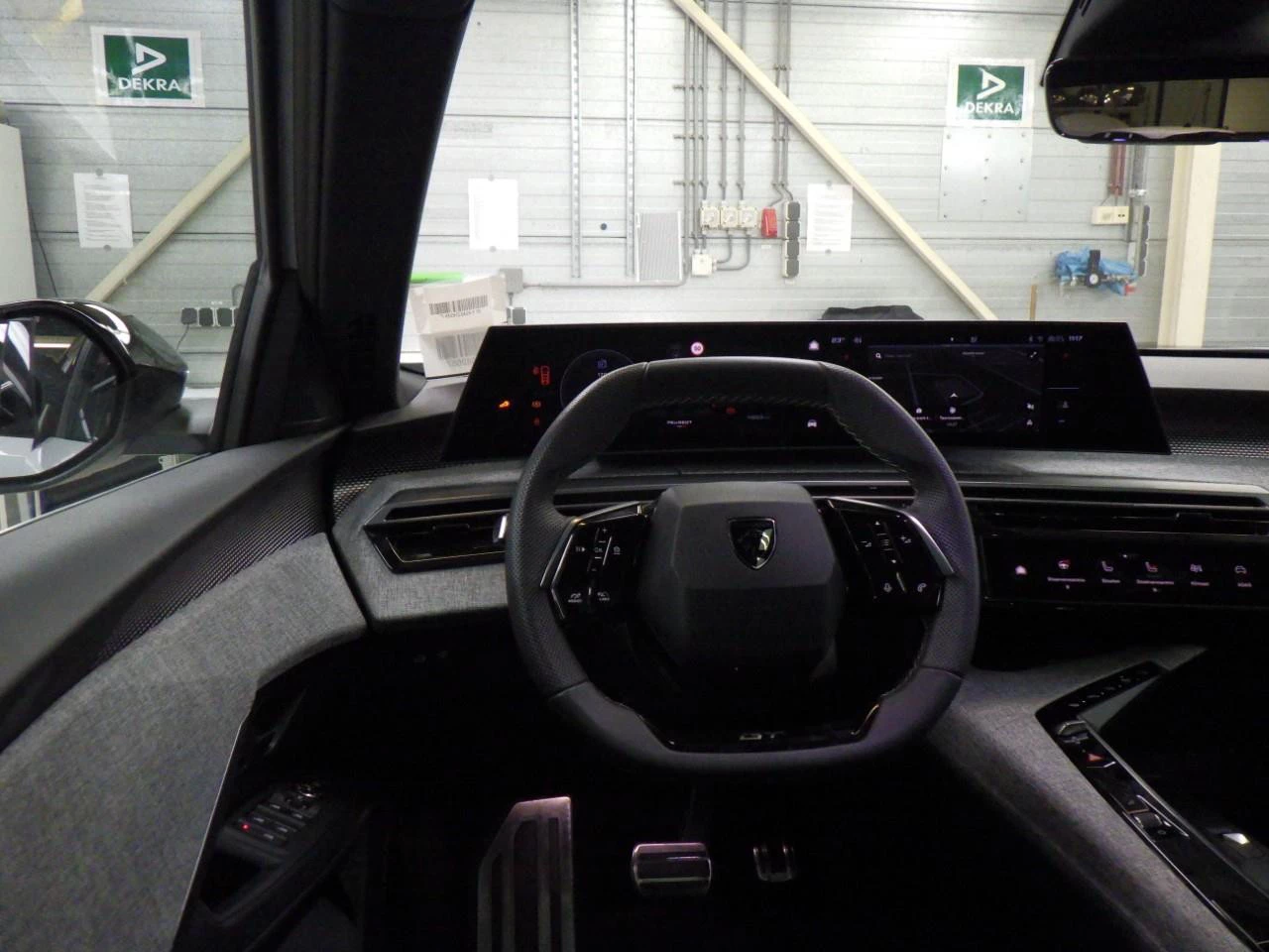 Hoofdafbeelding Peugeot e-5008