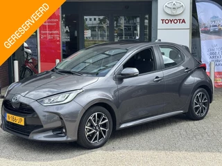 Toyota Yaris 1.5 Hybrid Dynamic CAMERA LED KOPLAMPEN KEYLESS APPLE/ANDROID AD-CRUISE 16"LM-VELGEN NL-AUTO