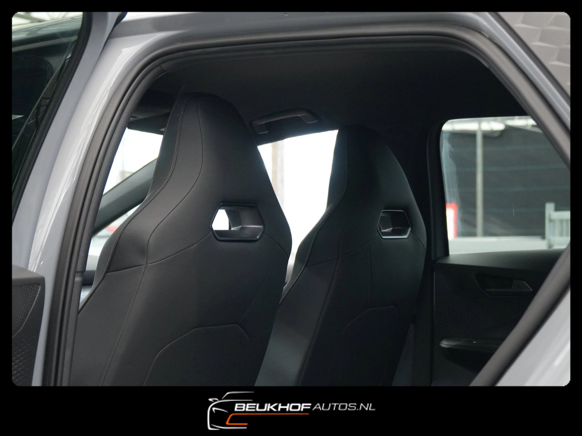 Hoofdafbeelding CUPRA Born