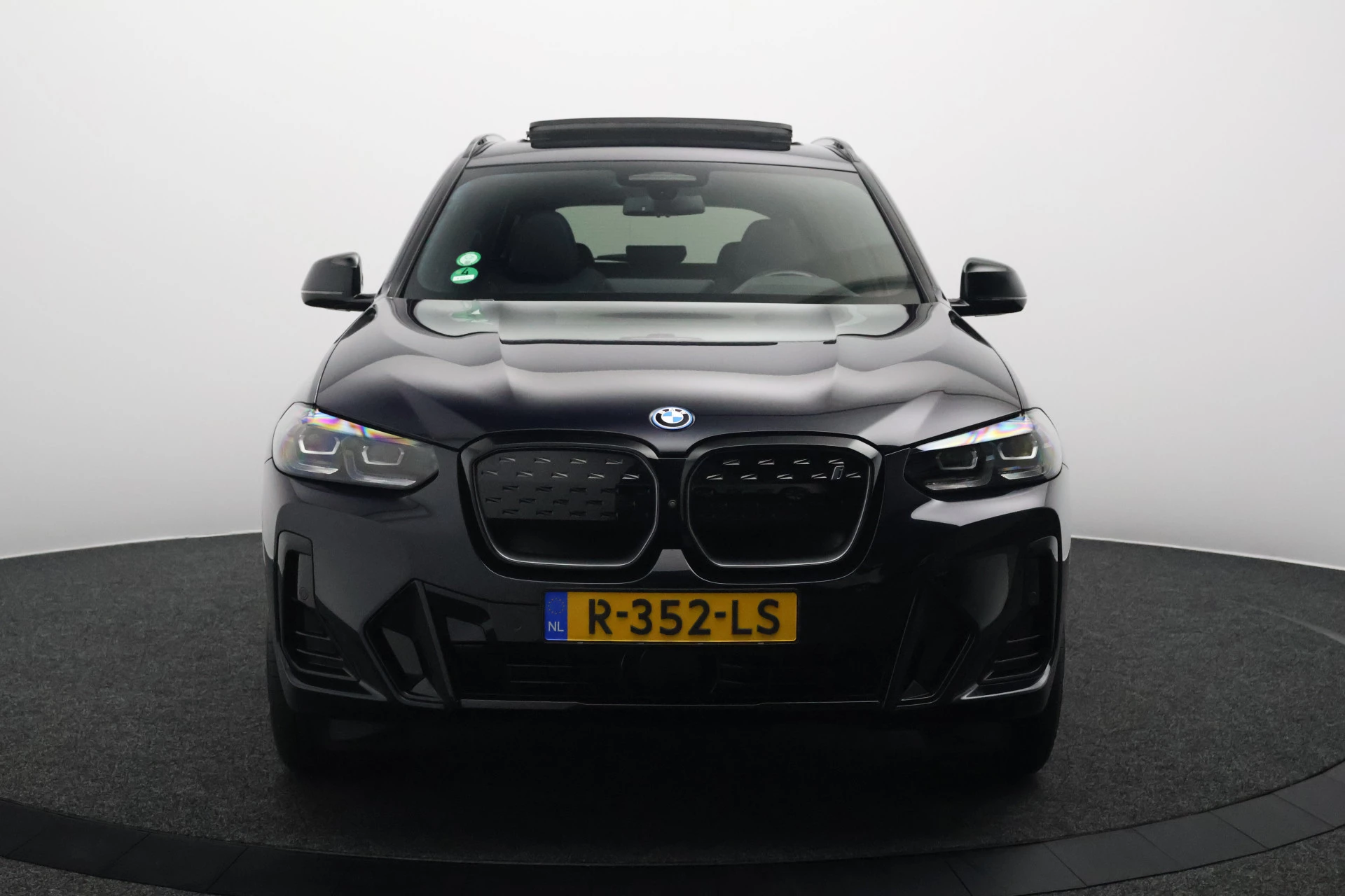 Hoofdafbeelding BMW iX3