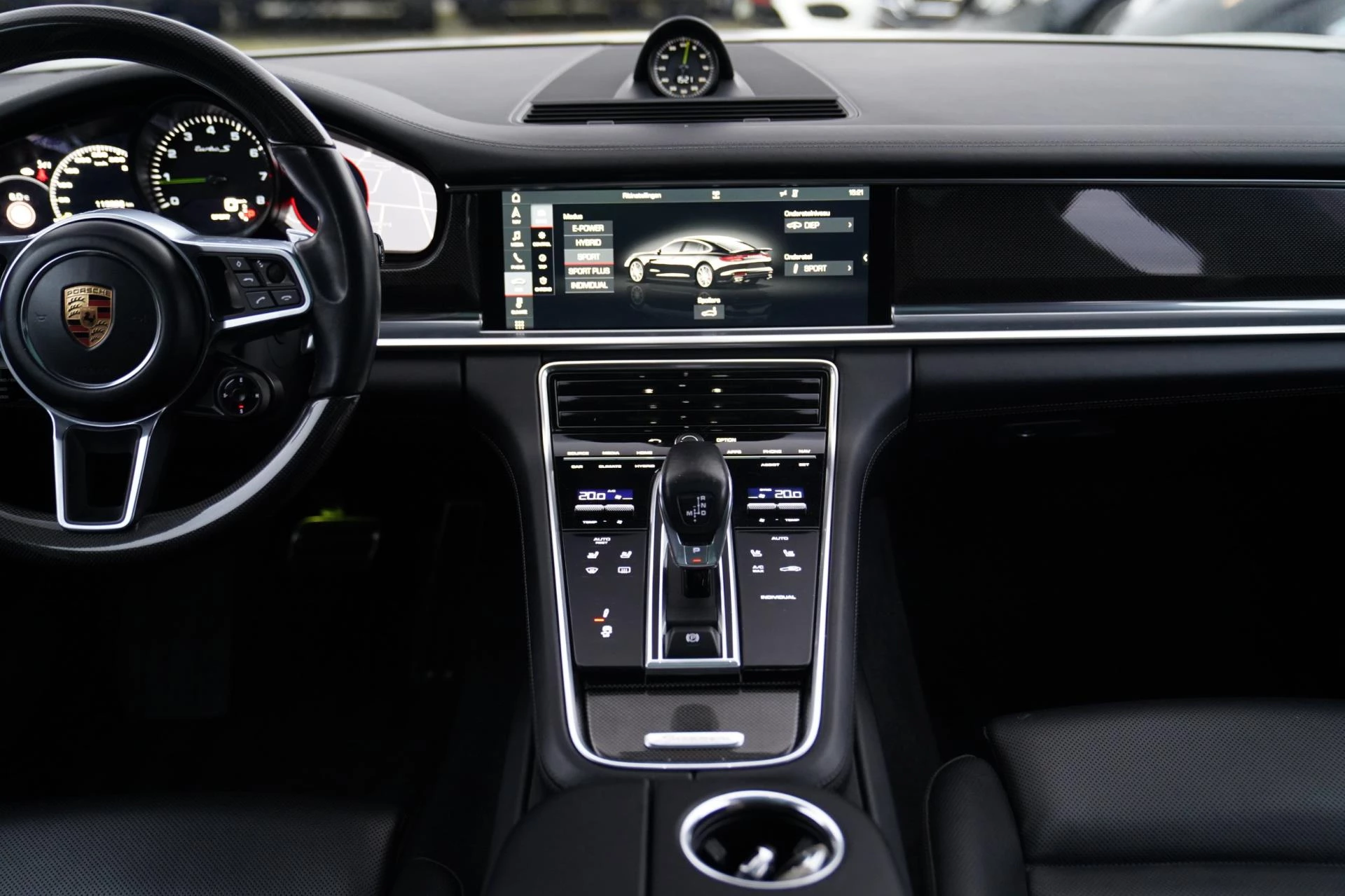 Hoofdafbeelding Porsche Panamera