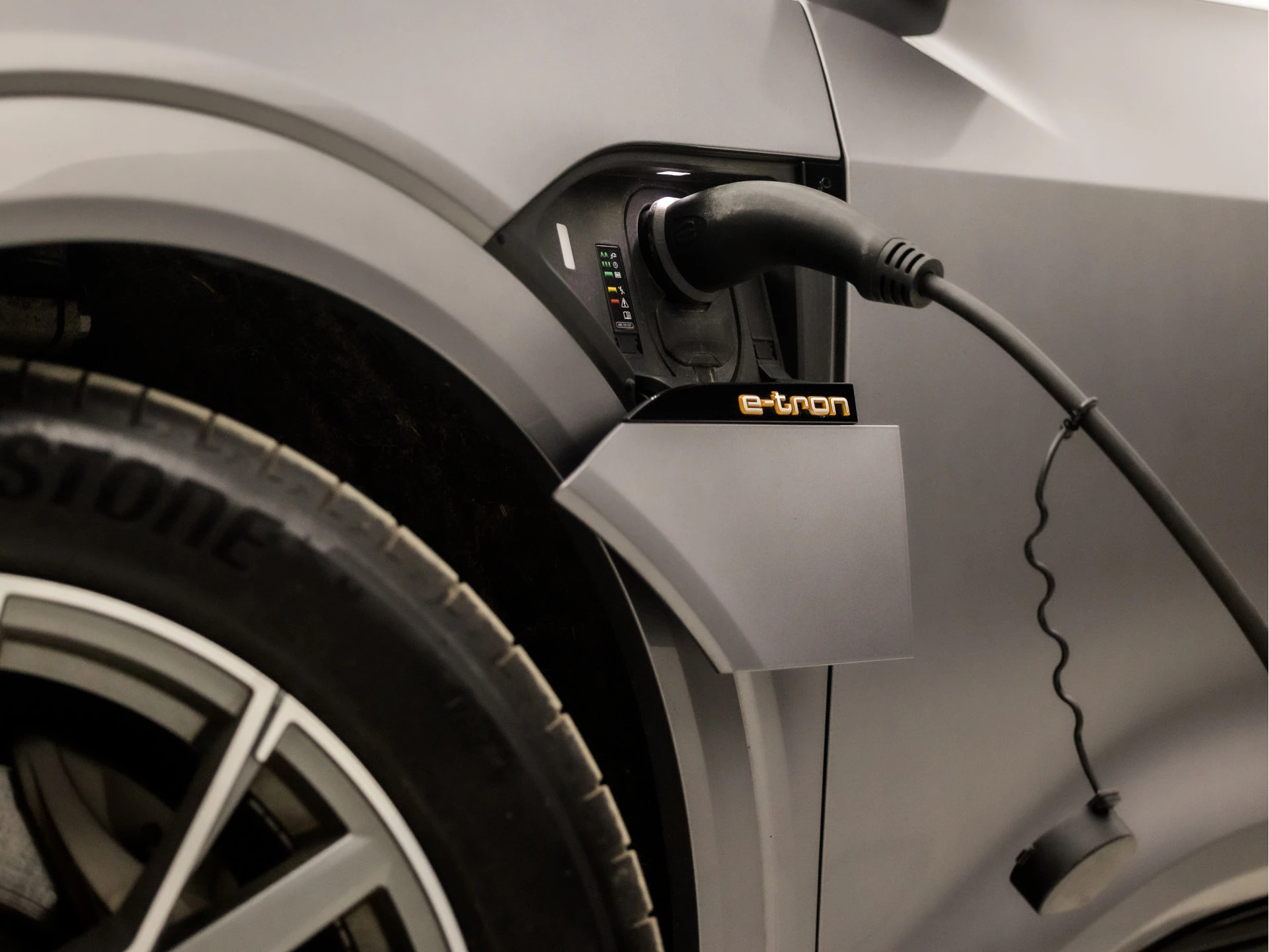 Hoofdafbeelding Audi e-tron