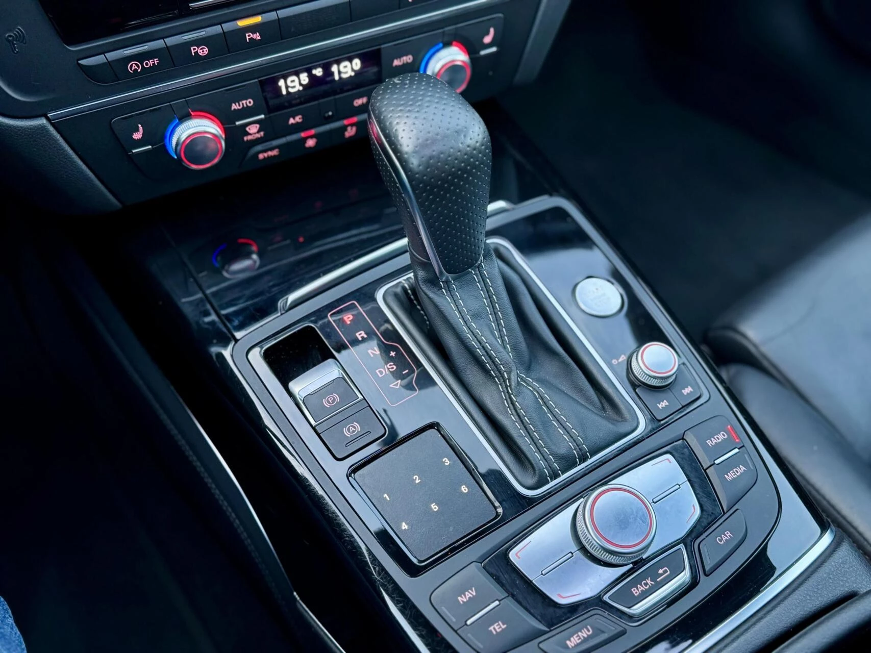 Hoofdafbeelding Audi A6