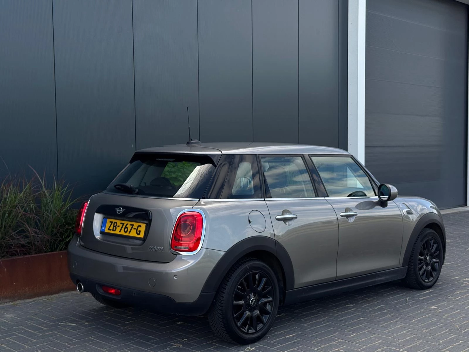 Hoofdafbeelding MINI 5-deurs