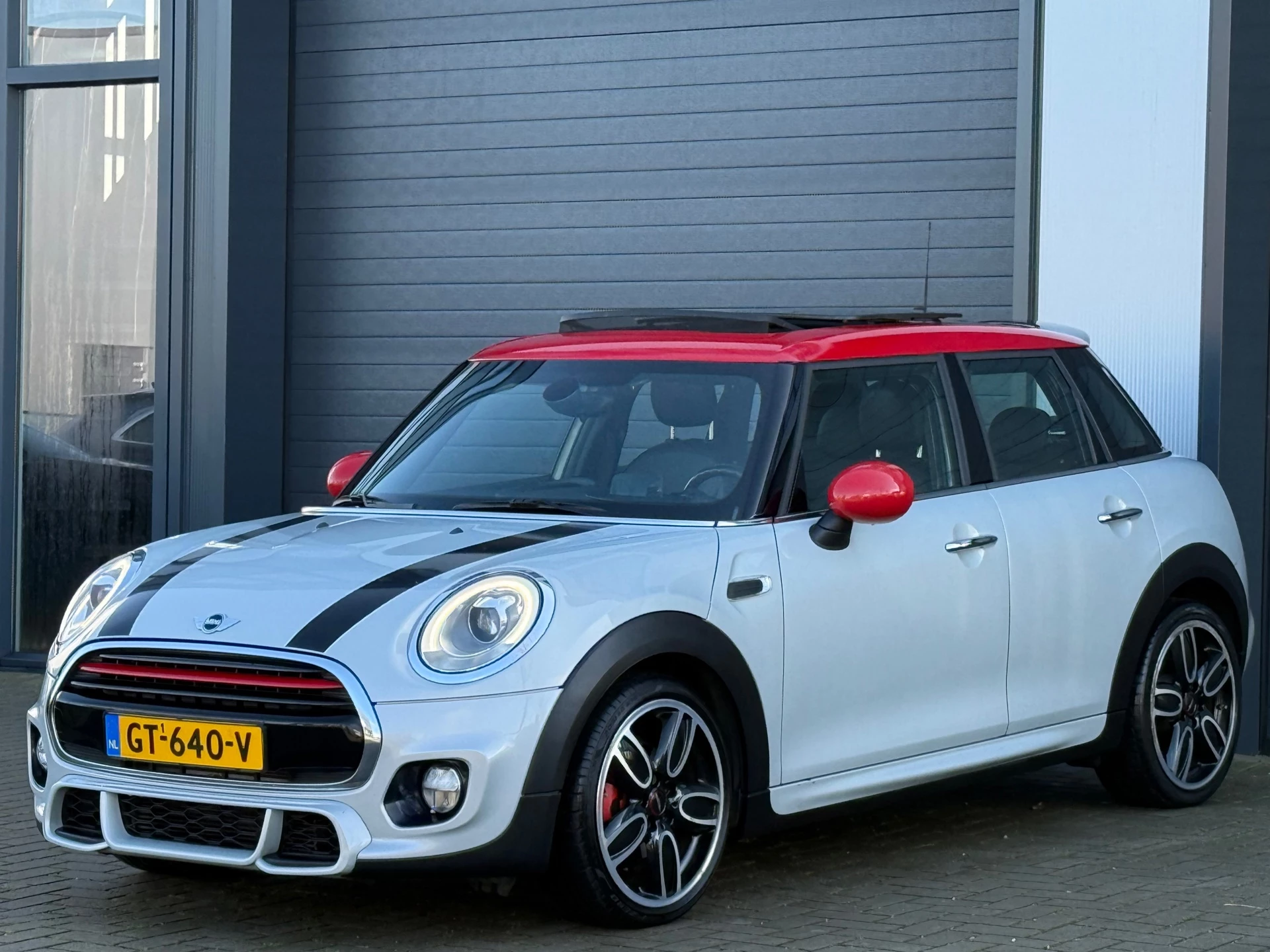 Hoofdafbeelding MINI Cooper