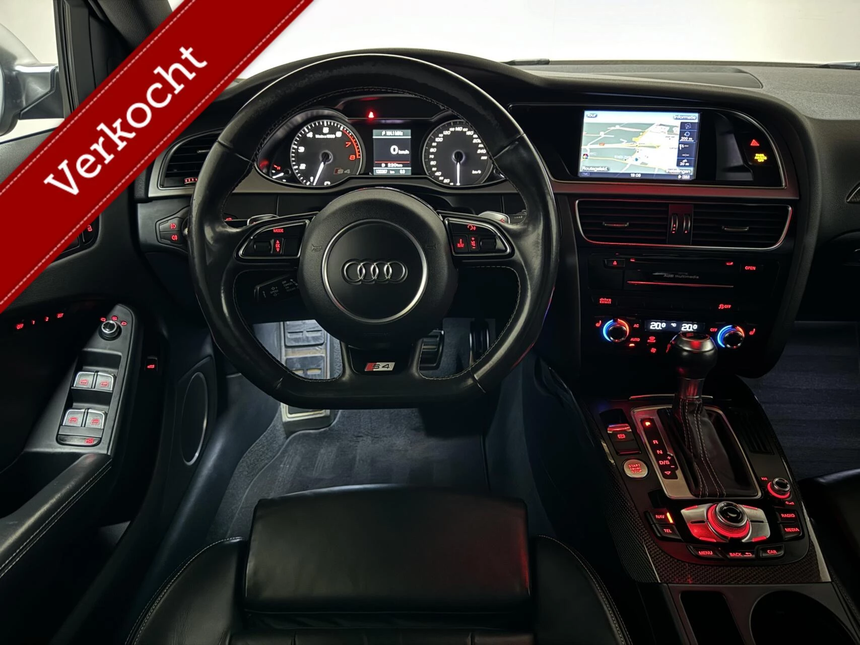 Hoofdafbeelding Audi S4