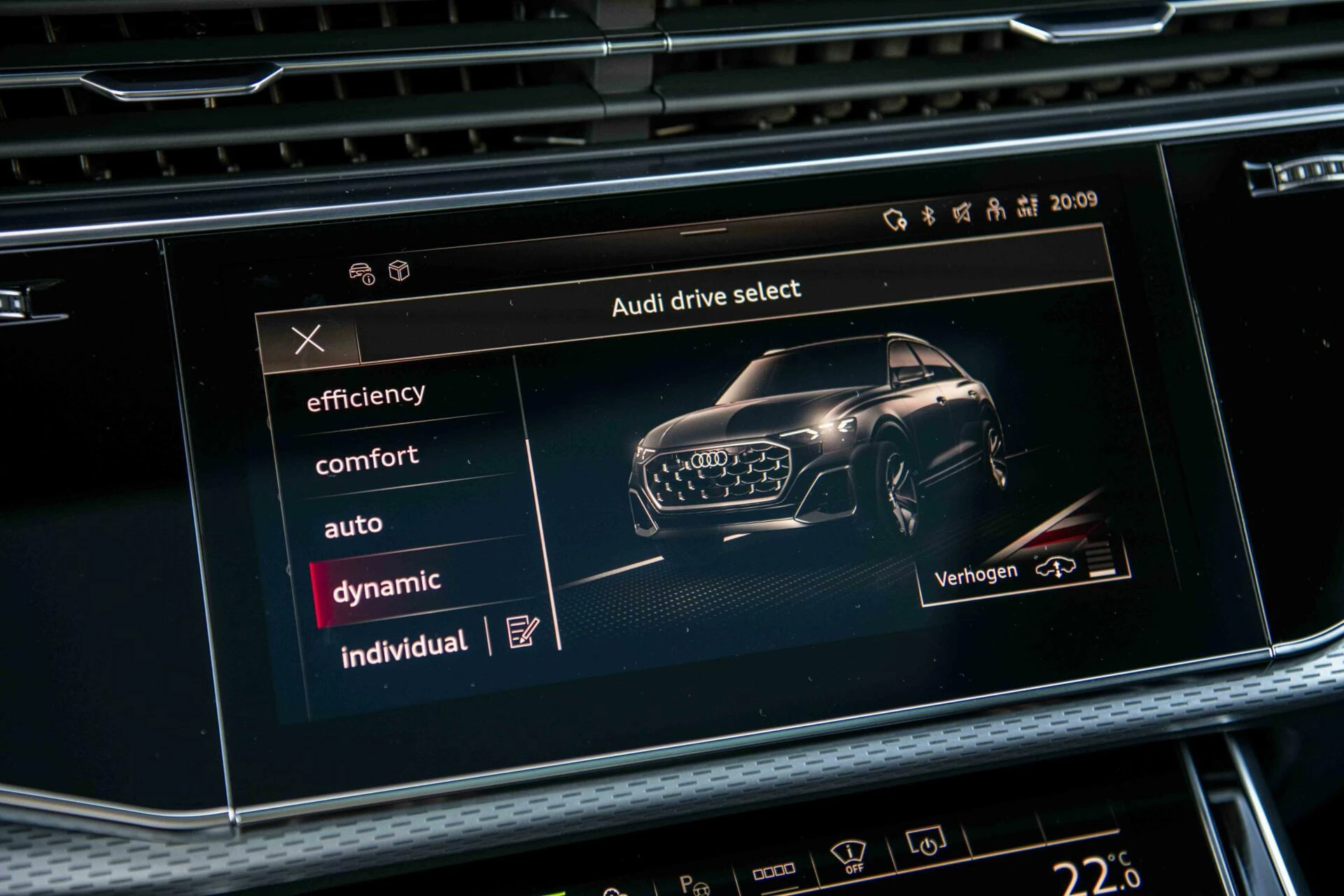 Hoofdafbeelding Audi Q8