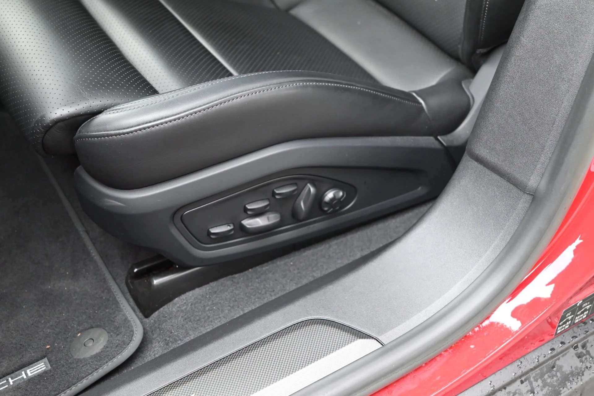 Hoofdafbeelding Porsche Taycan