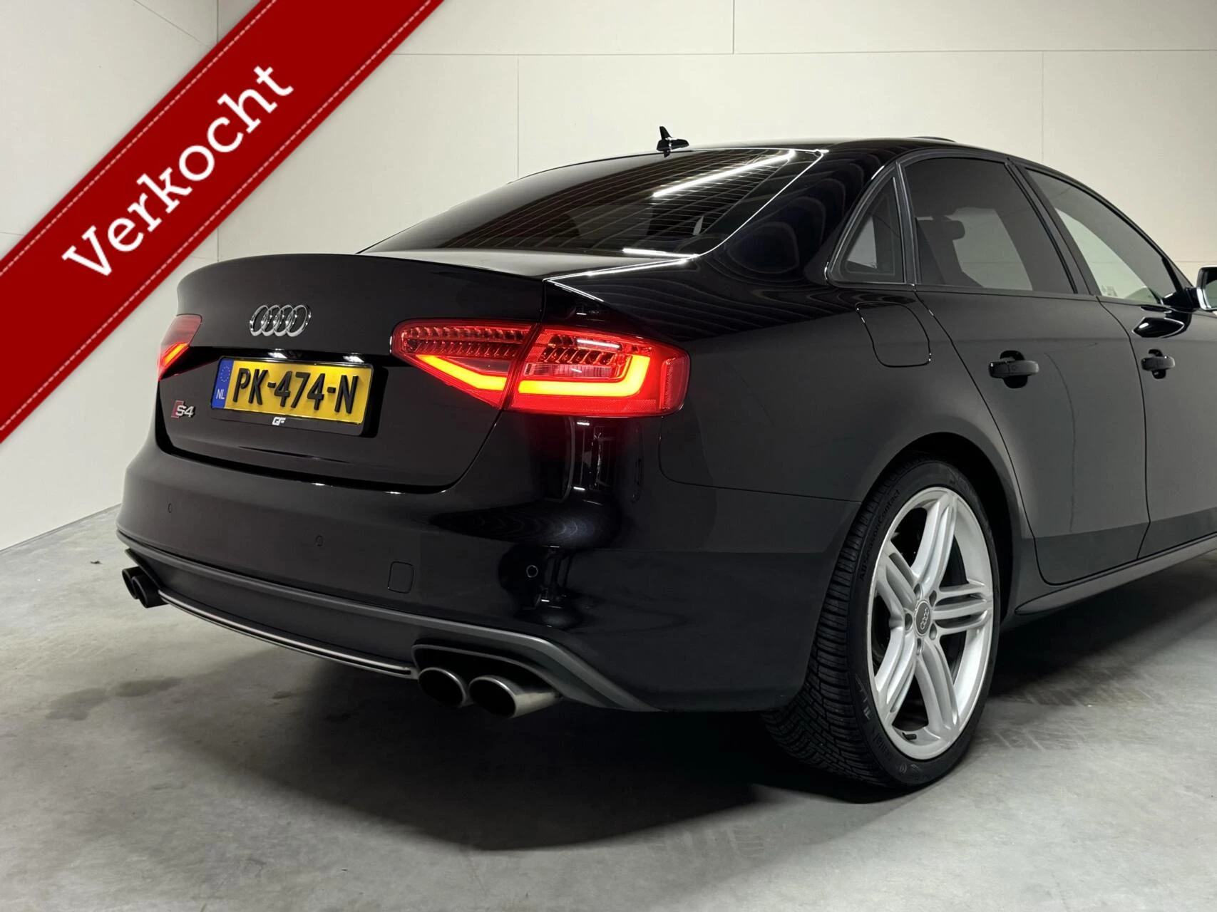 Hoofdafbeelding Audi S4