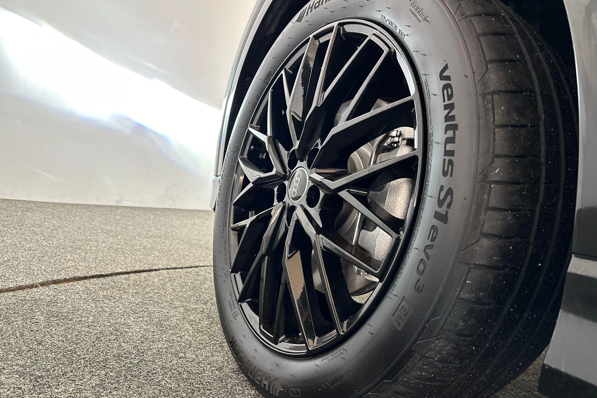 Hoofdafbeelding Audi Q4 e-tron