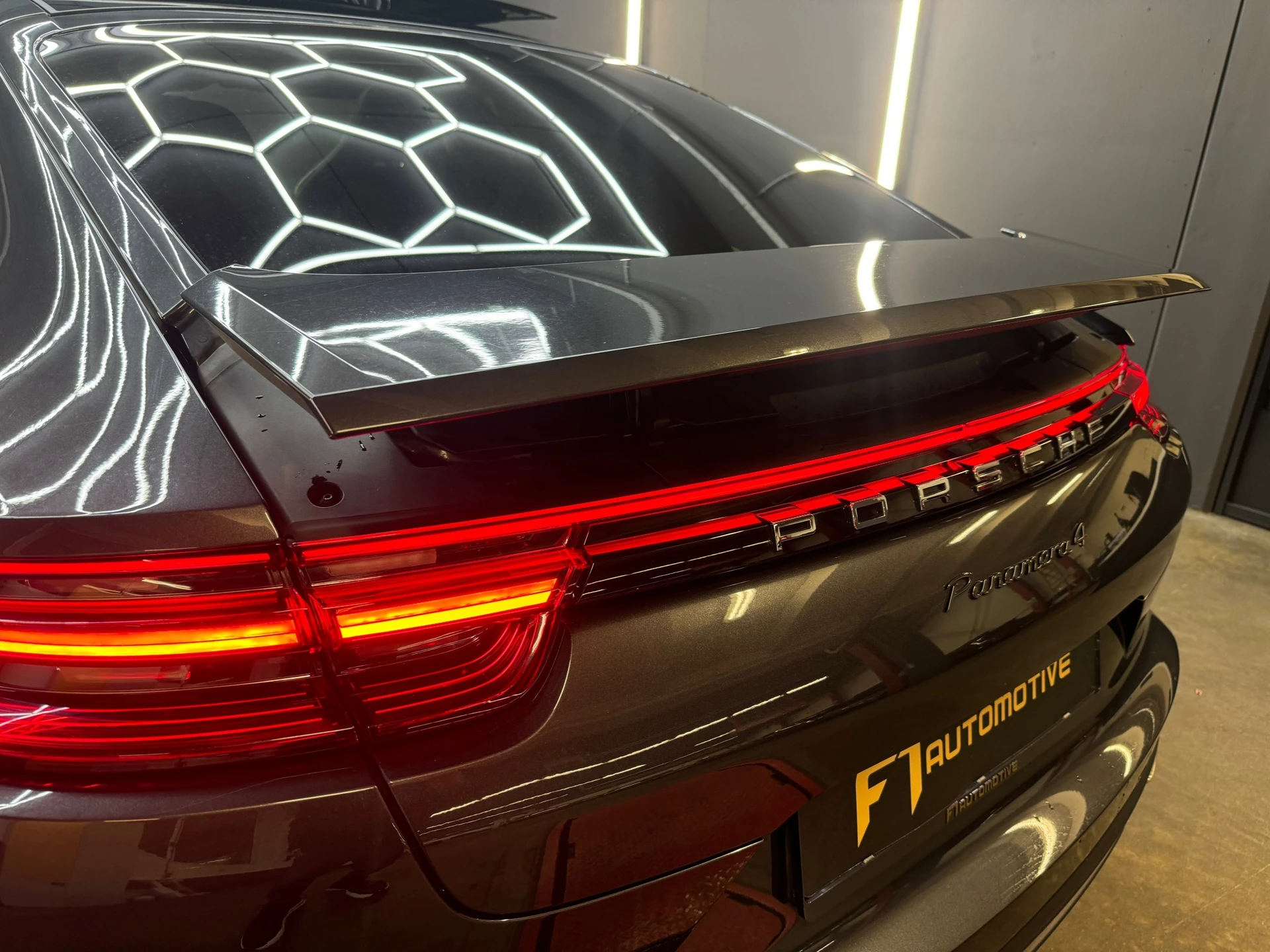 Hoofdafbeelding Porsche Panamera